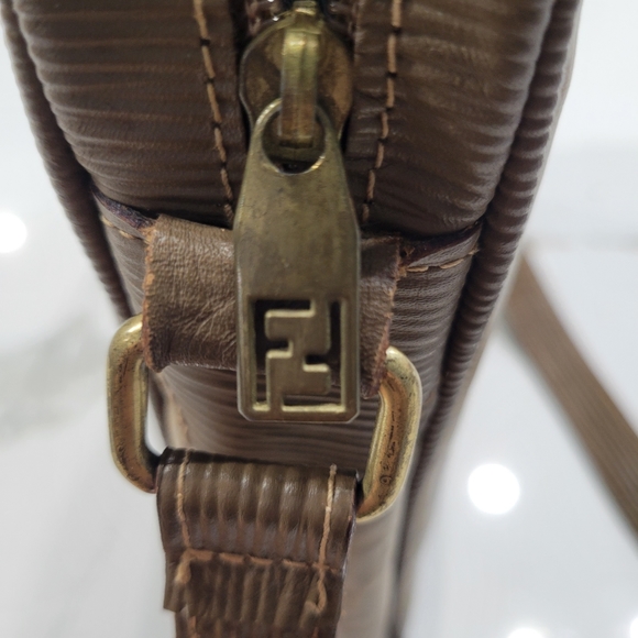 Fendi Vintage Zucca Logo Unisex Crossbody Bag - Picture 3 of 14